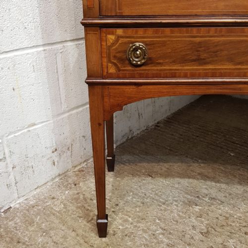 AN EDWARDIAN MAHOGANY DISPLAY CABINET C1900 - ADDITIONAL PHOTO 8