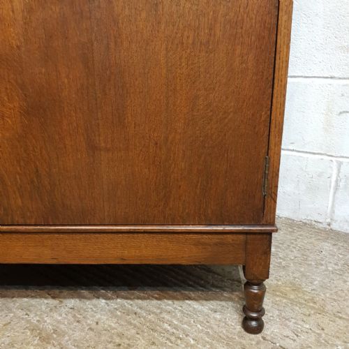 fig 2. AN ANTIQUE OAK DOUBLE WARDROBE C1920