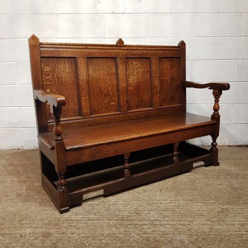 fig 1. AN ORIGINAL ANTIQUE OAK SETTLE C1820