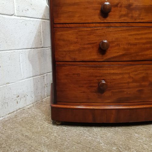 fig 2. A VICTORIAN MAHOGANY 3 HEIGHT BOW FRONTED CHEST OF DRAWERS C1880