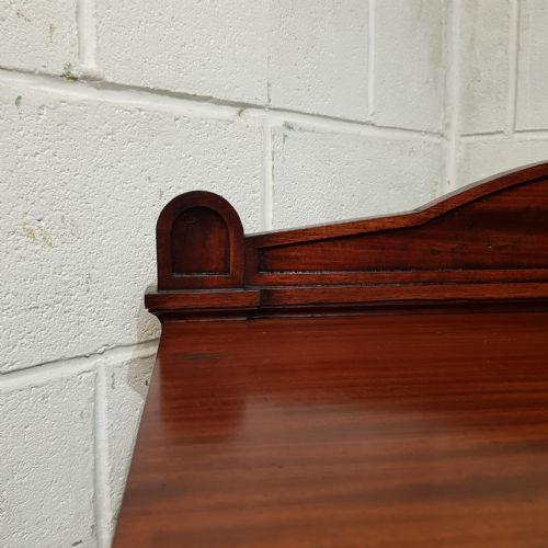 fig 2. A SMALL MAHOGANY WILLIAM 4th CHIFFONIER C1830