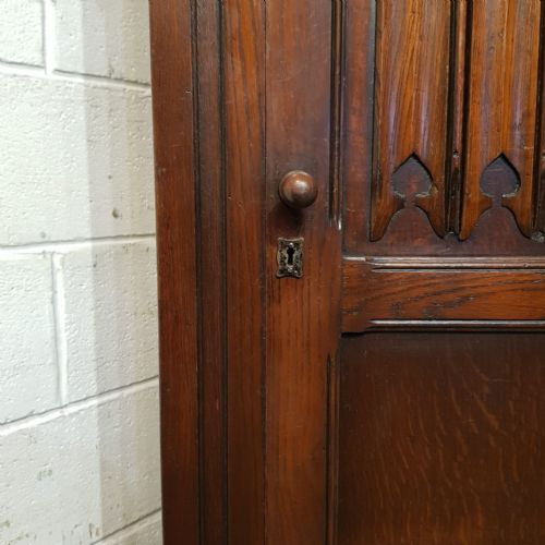 fig 2. AN OAK SINGLE WARDROBE C1920