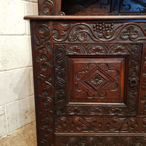 AN ORIGINAL OAK COURT CUPBOARD C1660 C1700 - ADDITIONAL PHOTO 1