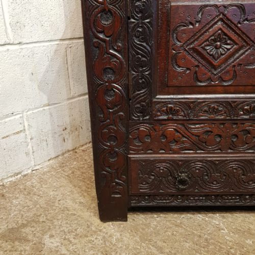 AN ORIGINAL OAK COURT CUPBOARD C1660 C1700 - ADDITIONAL PHOTO 6