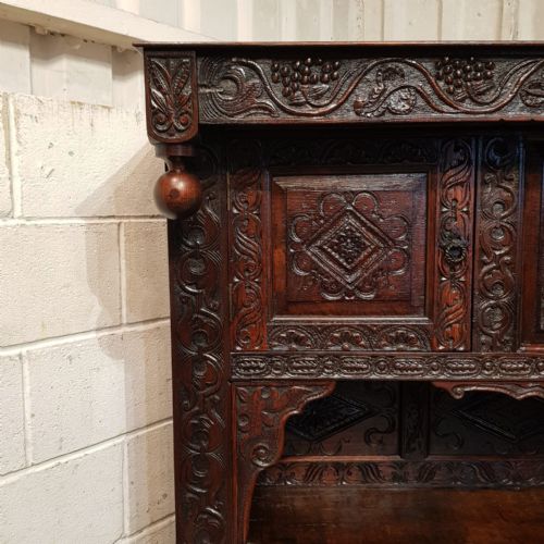 AN ORIGINAL OAK COURT CUPBOARD C1660 C1700 - ADDITIONAL PHOTO 8