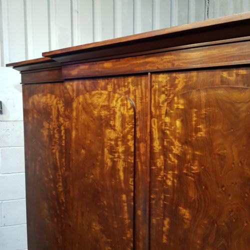 fig 2. A WILLIAM 4th FOUR DOOR MAHOGANY BREAKFRONT WARDROBE C1830