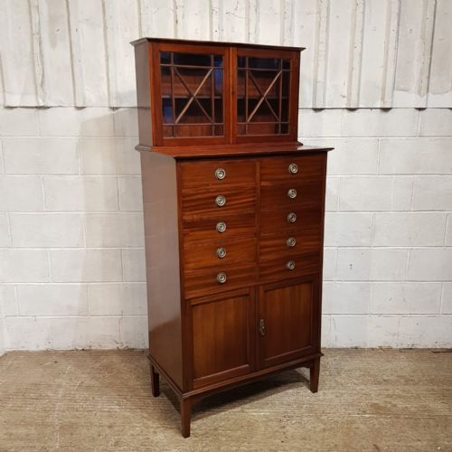 AN EDWARDIAN MAHOGANY BOOKCASE ON CHEST C1900 - ADDITIONAL PHOTO 1
