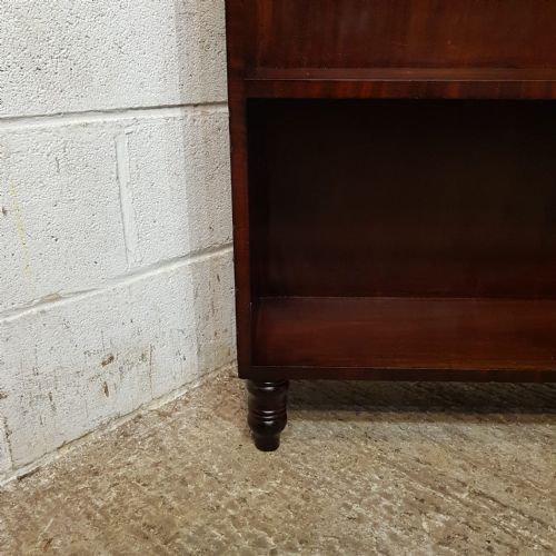 A VICTORIAN MAHOGANY OPEN BOOKCASE C1890 - ADDITIONAL PHOTO 7