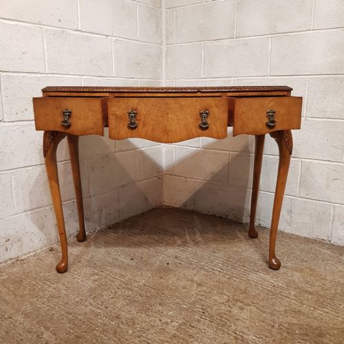 A BOW FRONTED BURR WALNUT CONSOLE TABLE C1920 - ADDITIONAL PHOTO 5