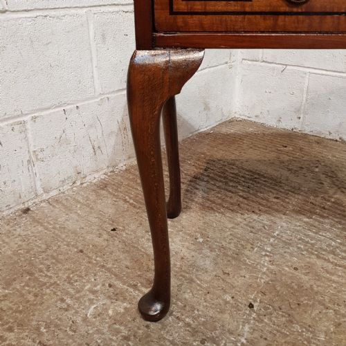 A PAIR OF MAHOGANY BEDSIDE TABLES C1900 - ADDITIONAL PHOTO 4