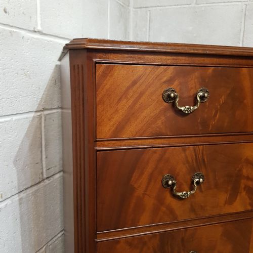fig 1. A MAHOGANY 5 HEIGHT CHEST OF DRAWERS C1920