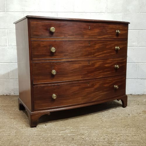 fig 1. A GEORGE 3rd MAHOGANY BOW FRONTED 4 HEIGHT CHEST OF DRAWERS C1800