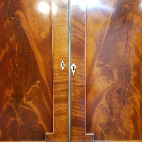 A GEORGE 3RD MAHOGANY CUPBOARD ON CHEST C1790 - ADDITIONAL PHOTO 2
