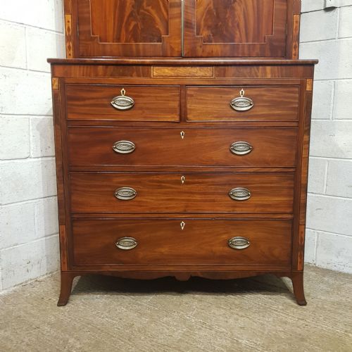 A GEORGE 3RD MAHOGANY CUPBOARD ON CHEST C1790 - ADDITIONAL PHOTO 6