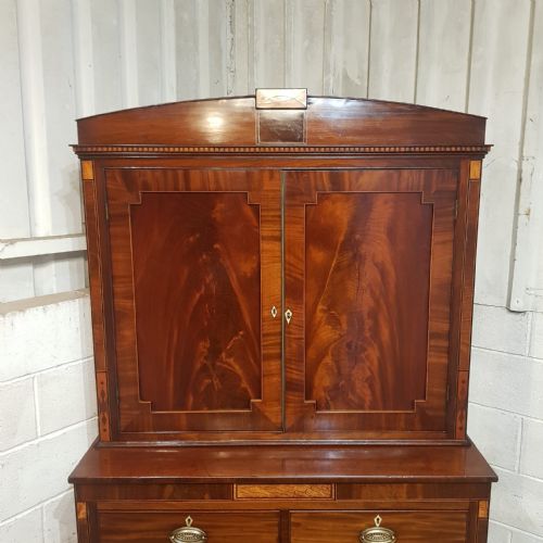 A GEORGE 3RD MAHOGANY CUPBOARD ON CHEST C1790 - ADDITIONAL PHOTO 12