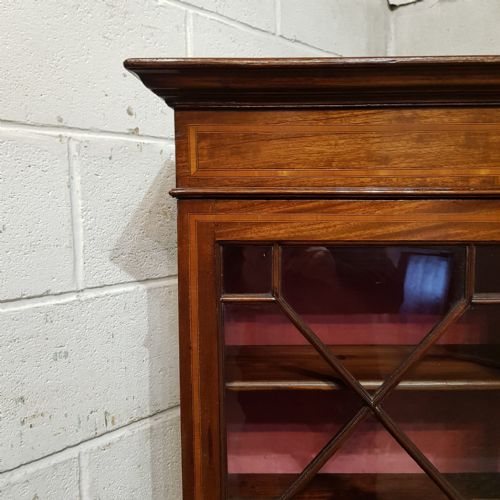 AN EDWARDIAN ASTRAGAL GLAZED BOOKCASE C1910 - ADDITIONAL PHOTO 7