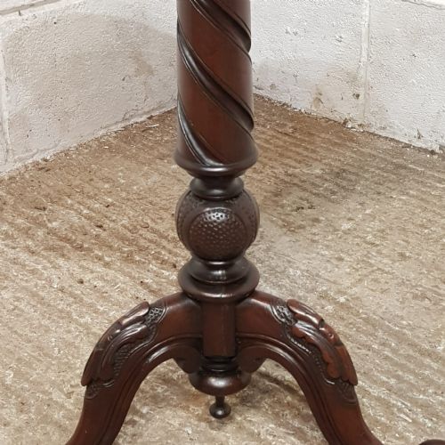 A VICTORIAN MAHOGANY ROUND DISH TOPPED TRIPOD TABLE C1880 - ADDITIONAL PHOTO 2