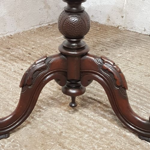 A VICTORIAN MAHOGANY ROUND DISH TOPPED TRIPOD TABLE C1880 - ADDITIONAL PHOTO 7