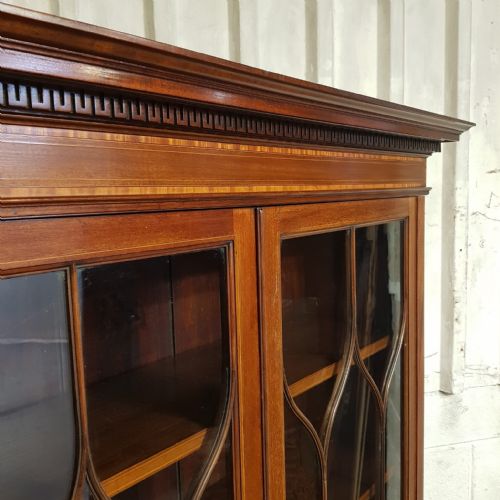 AN EDWARDIAN MAHOGANY LIBRARY BOOKCASE C1910 - ADDITIONAL PHOTO 9