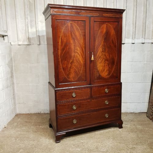 A GEORGE 3RD MAHOGANY CLOTHES PRESS C1790 - ADDITIONAL PHOTO 1