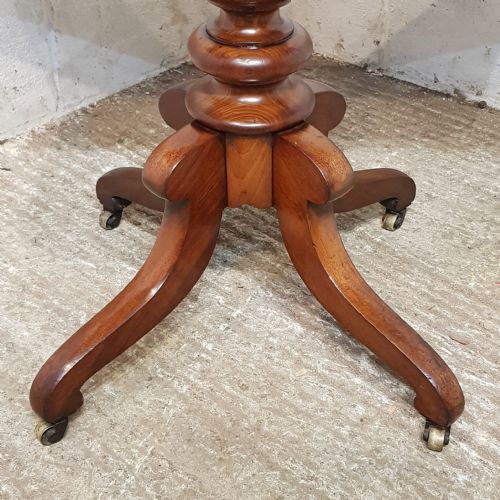 A VICTORIAN MAHOGANY FOLD OVER CARD TABLE C1860 - ADDITIONAL PHOTO 2