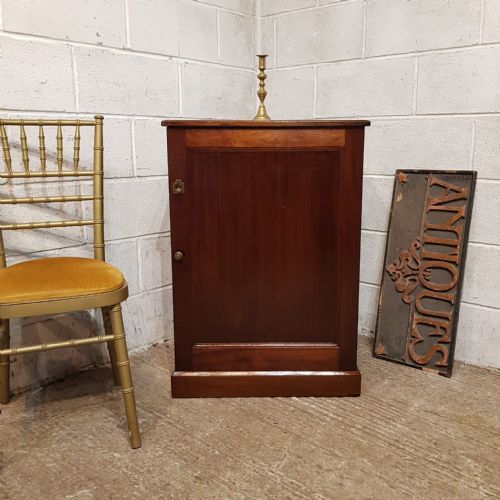 A MAHOGANY REGENCY CUPBOARD C1810 - ADDITIONAL PHOTO 3