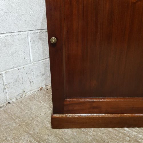 A MAHOGANY REGENCY CUPBOARD C1810 - ADDITIONAL PHOTO 7