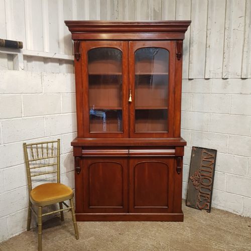 A VICTORIAN MAHOGANY LIBRARY BOOKCASE C1880