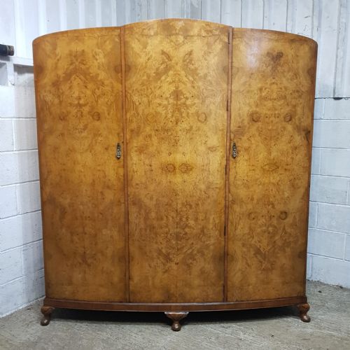A BURR WALNUT ART DECO BOW FRONTED TRIPLE WARDROBE C1920 - ADDITIONAL PHOTO 5
