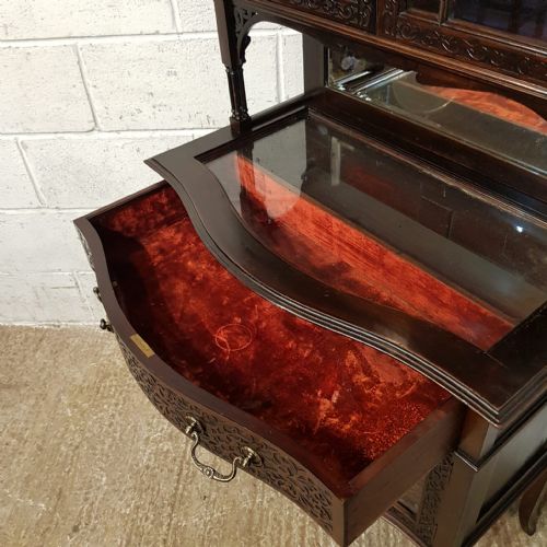 A LATE VICTORIAN MAHOGANY CHIPPENDALE STYLE BIJOUTERIE DISPLAY CABINET C1890 - ADDITIONAL PHOTO 2