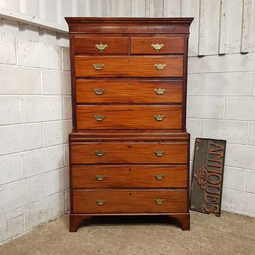 A GEORGE 3RD MAHOGANY CHEST ON CHEST C1800