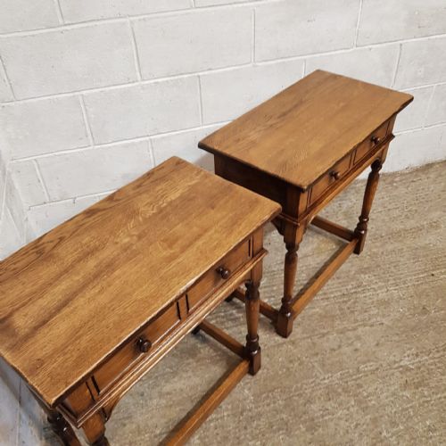 A PAIR OF OAK SIDE TABLES C1920 - ADDITIONAL PHOTO 5