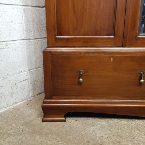 fig 1. A SMALL EDWARDIAN MAHOGANY TRIPLE WARDROBE C1900