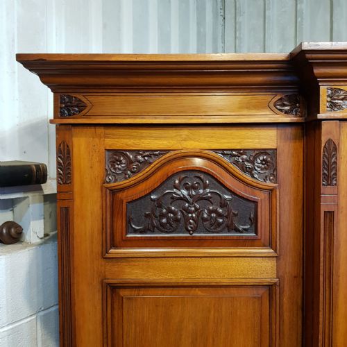 fig 2. A LATE VICTORIAN WALNUT BREAKFRONT TRIPLE WARDROBE C1890