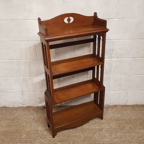 AN ARTS AND CRAFTS OPEN OAK BOOKCASE C1900 - ADDITIONAL PHOTO 2