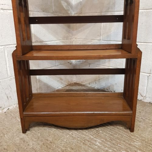 AN ARTS AND CRAFTS OPEN OAK BOOKCASE C1900 - ADDITIONAL PHOTO 4