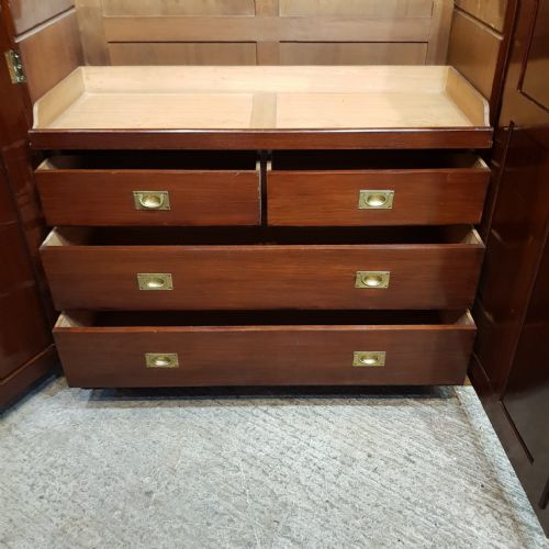 A LATE VICTORIAN MAHOGANY TRIPLE WARDROBE C1890 - ADDITIONAL PHOTO 9