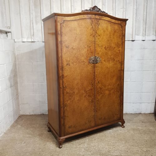 A BURR WALNUT DOUBLE WARDROBE C1920 - ADDITIONAL PHOTO 3