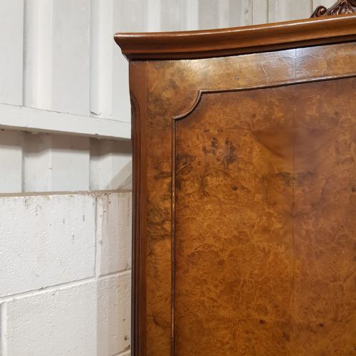 A GENTLEMAN'S BURR WALNUT FITTED WARDROBE C1920 - ADDITIONAL PHOTO 6