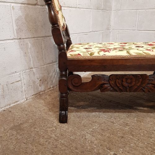 A VICTORIAN CARVED OAK DAYBED C1880 - ADDITIONAL PHOTO 11