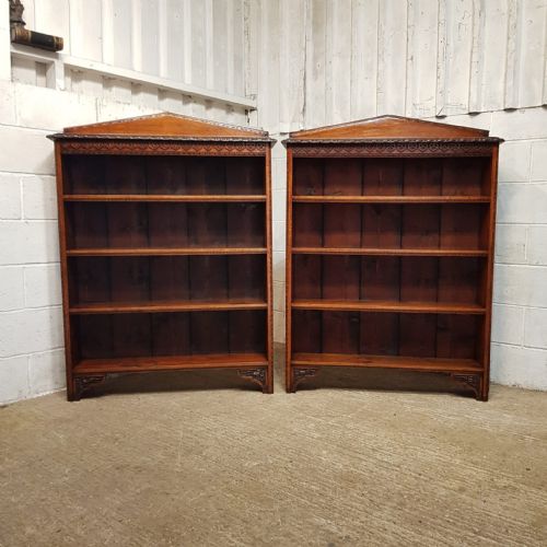 A PAIR OF OAK OPEN VICTORIAN BOOKCASES C1890