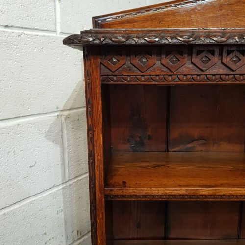 A PAIR OF OAK OPEN VICTORIAN BOOKCASES C1890 - ADDITIONAL PHOTO 2