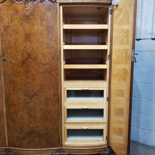 A BURR WALNUT SERPENTINE FRONTED TRIPLE WARDROBE C1920 - ADDITIONAL PHOTO 1