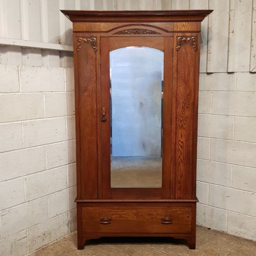 An Oak Arts & Crafts Single Wardrobe C1910