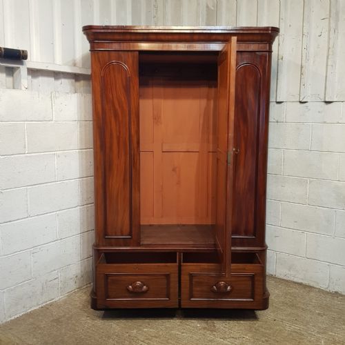 A VICTORIAN MAHOGANY WARDROBE C1880 - ADDITIONAL PHOTO 5