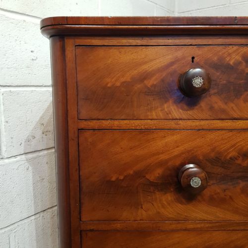 A VICTORIAN MAHOGANY 4 HEIGHT CHEST OF DRAWERS C1870 - ADDITIONAL PHOTO 1