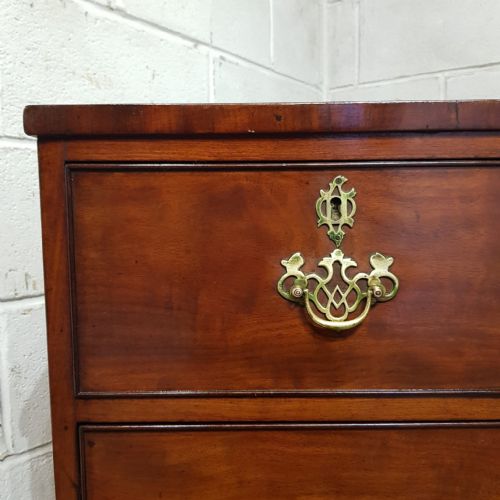 A GEORGE 3RD MAHOGANY THREE HEIGHT CHEST C1790 - ADDITIONAL PHOTO 2
