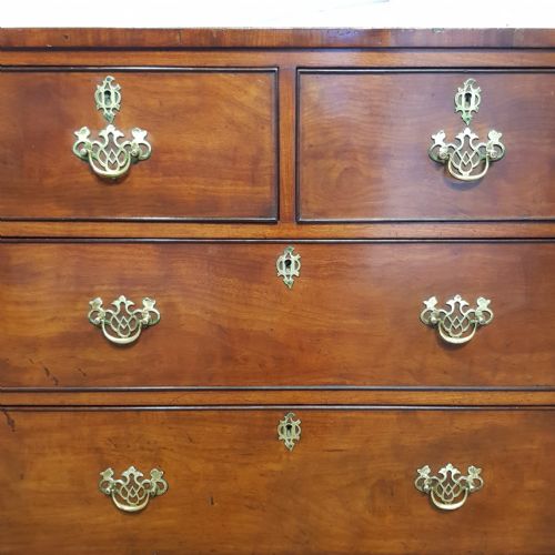 A GEORGE 3RD MAHOGANY THREE HEIGHT CHEST C1790 - ADDITIONAL PHOTO 3