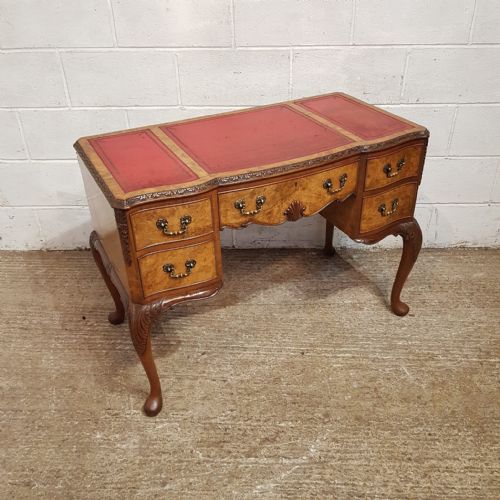 A BURR WALNUT SERPENTINE FRONTED DESK C1920 - ADDITIONAL PHOTO 2