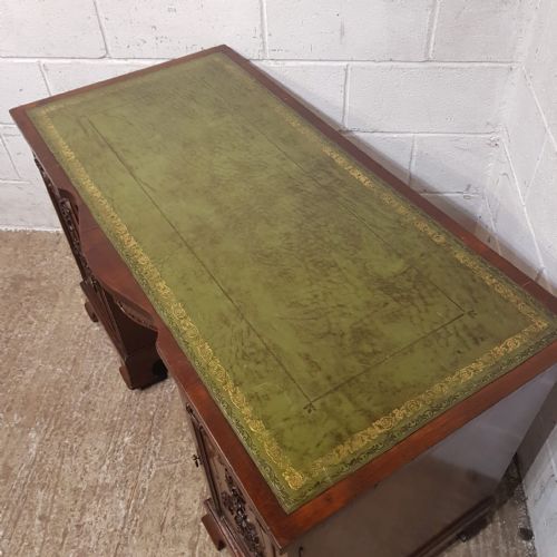 A VICTORIAN MAHOGANY TWIN PEDESTAL DESK C1880 - ADDITIONAL PHOTO 3